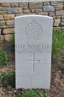 MONT HUON MILITARY CEMETERY, LE TREPORT - McELHONE, A