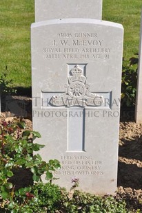 MONT HUON MILITARY CEMETERY, LE TREPORT - McEVOY, JAMES WILLIAM