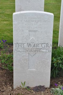 MONT HUON MILITARY CEMETERY, LE TREPORT - McLAUGHLIN, THOMAS