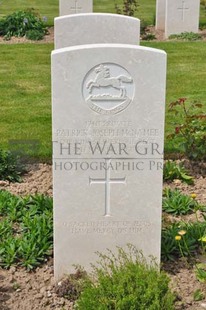 MONT HUON MILITARY CEMETERY, LE TREPORT - McNAMEE, PATRICK JOSEPH