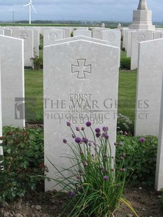 MONT HUON MILITARY CEMETERY, LE TREPORT - MICHEL, ERNST