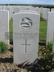 MONT HUON MILITARY CEMETERY, LE TREPORT - MITCHELL, CHARLES HERBERT