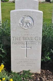 MONT HUON MILITARY CEMETERY, LE TREPORT - MORGAN, J C