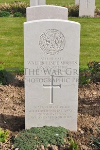 MONT HUON MILITARY CEMETERY, LE TREPORT - MORTON, WALTER LESLIE