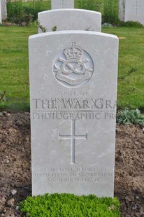 MONT HUON MILITARY CEMETERY, LE TREPORT - MUSGRAVE, JOHN