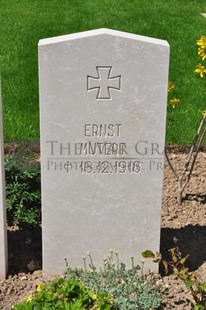 MONT HUON MILITARY CEMETERY, LE TREPORT - MUTERT, ERNST