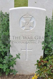 MONT HUON MILITARY CEMETERY, LE TREPORT - NOKES, HARRY