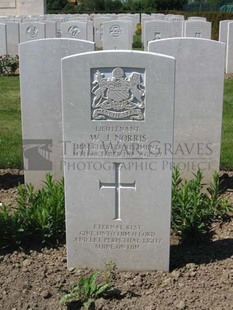 MONT HUON MILITARY CEMETERY, LE TREPORT - NORRIS, WILLIAM JOHN