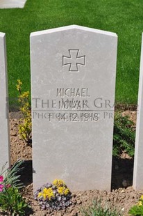 MONT HUON MILITARY CEMETERY, LE TREPORT - NOWAK, MICHAEL