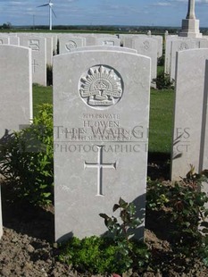 MONT HUON MILITARY CEMETERY, LE TREPORT - OWEN, HUGH