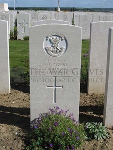 MONT HUON MILITARY CEMETERY, LE TREPORT - OWERS, E J