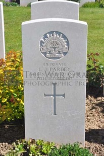 MONT HUON MILITARY CEMETERY, LE TREPORT - PARDEY, LESLIE JAMES