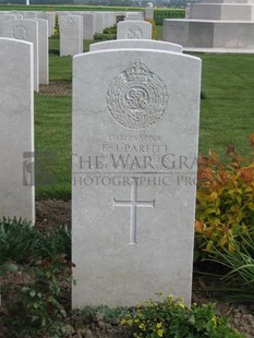 MONT HUON MILITARY CEMETERY, LE TREPORT - PARFITT, EDWARD JOHN