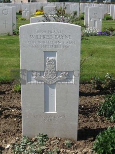 MONT HUON MILITARY CEMETERY, LE TREPORT - PAYNE, WILFRED