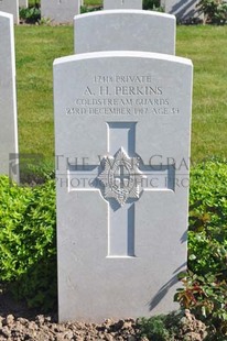 MONT HUON MILITARY CEMETERY, LE TREPORT - PERKINS, ANDREW HERBERT