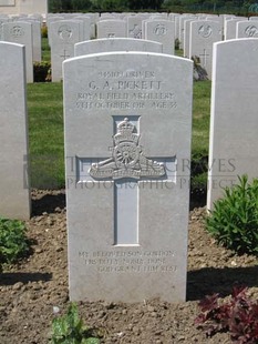 MONT HUON MILITARY CEMETERY, LE TREPORT - PICKETT, GORDON AUGUSTUS