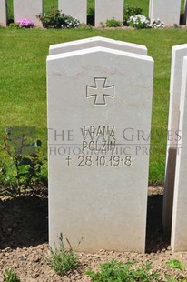 MONT HUON MILITARY CEMETERY, LE TREPORT - POLZIN, FRANZ