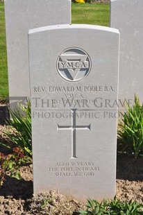 MONT HUON MILITARY CEMETERY, LE TREPORT - POOLE, G F