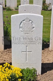 MONT HUON MILITARY CEMETERY, LE TREPORT - POWELL, EDMUND