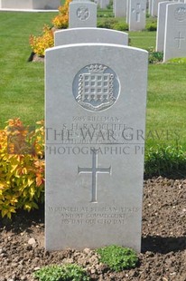 MONT HUON MILITARY CEMETERY, LE TREPORT - RADCLIFFE, SIDNEY HAMLYN