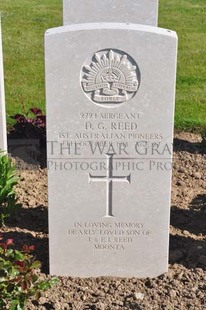 MONT HUON MILITARY CEMETERY, LE TREPORT - REED, DARRELL GORDON