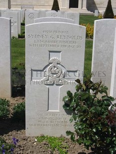 MONT HUON MILITARY CEMETERY, LE TREPORT - REYNOLDS, SYDNEY GEORGE