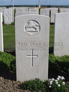 MONT HUON MILITARY CEMETERY, LE TREPORT - ROBERTSON, CHRISTOPHER JAMES