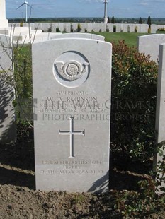 MONT HUON MILITARY CEMETERY, LE TREPORT - ROBINSON, WILLIAM ARTHUR