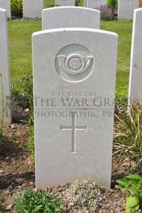 MONT HUON MILITARY CEMETERY, LE TREPORT - RODGERS, JOSEPH HENRY