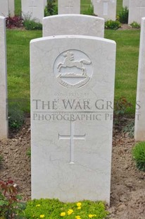 MONT HUON MILITARY CEMETERY, LE TREPORT - RUTTER, M