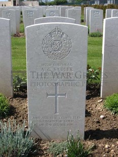 MONT HUON MILITARY CEMETERY, LE TREPORT - SADLER, ALBERT GEORGE