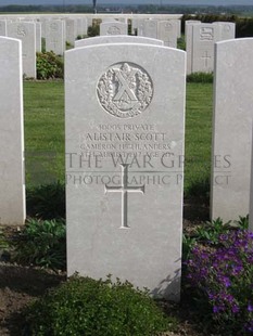 MONT HUON MILITARY CEMETERY, LE TREPORT - SCOTT, ALISTAIR