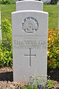 MONT HUON MILITARY CEMETERY, LE TREPORT - SCOTT, EDWARD