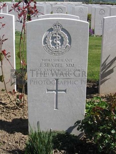 MONT HUON MILITARY CEMETERY, LE TREPORT - SEAZEL, J