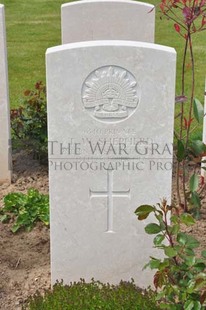 MONT HUON MILITARY CEMETERY, LE TREPORT - SHEPHERD, THOMAS WILLIAM