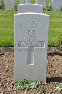 MONT HUON MILITARY CEMETERY, LE TREPORT - SHIMMIN, JOHN