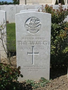 MONT HUON MILITARY CEMETERY, LE TREPORT - SHIRES, WALTER