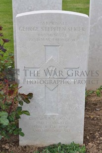 MONT HUON MILITARY CEMETERY, LE TREPORT - SLICER, GEORGE STEPHEN