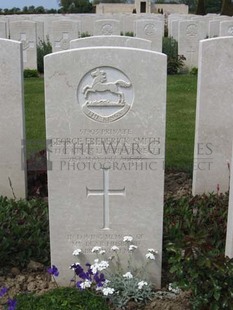 MONT HUON MILITARY CEMETERY, LE TREPORT - SMITH, GEORGE FREDERICK