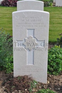 MONT HUON MILITARY CEMETERY, LE TREPORT - SMITH, WILLIAM HENRY