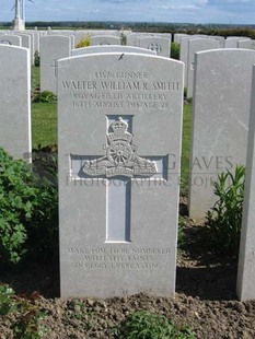 MONT HUON MILITARY CEMETERY, LE TREPORT - SMITH, WALTER WILLIAM RICHARD