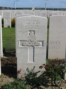 MONT HUON MILITARY CEMETERY, LE TREPORT - SMOUT, JOHN