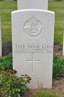 MONT HUON MILITARY CEMETERY, LE TREPORT - SPALDING, ERNEST