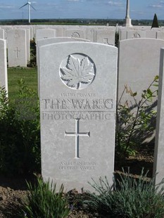 MONT HUON MILITARY CEMETERY, LE TREPORT - SPEERS, ALEXANDER FREEMAN