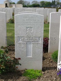 MONT HUON MILITARY CEMETERY, LE TREPORT - SPENCER, HERBERT