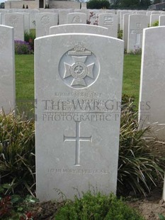 MONT HUON MILITARY CEMETERY, LE TREPORT - STAMMERS, SIDNEY GEORGE