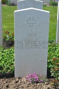 MONT HUON MILITARY CEMETERY, LE TREPORT - STEFFAN, JAKOB