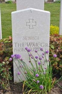 MONT HUON MILITARY CEMETERY, LE TREPORT - STEMMLER, HEINRICH