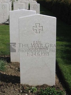 MONT HUON MILITARY CEMETERY, LE TREPORT - STENZHORN, KARL