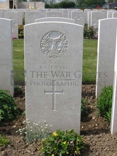 MONT HUON MILITARY CEMETERY, LE TREPORT - STEWART, R